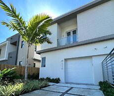 The Modernista 1 - Luxury Villa With Private Pool