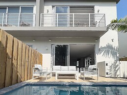 The Modernista 1 - Luxury Villa With Private Pool