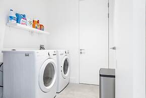 The Modernista 1 - Luxury Villa With Private Pool