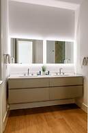 The Modernista 2 - Large Townhome With Pool