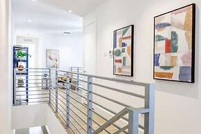 The Modernista 2 - Large Townhome With Pool