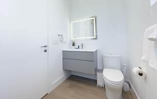 The Modernista 2 - Large Townhome With Pool