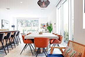 The Modernista 2 - Large Townhome With Pool