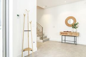 The Modernista 2 - Large Townhome With Pool