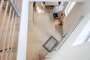 The Modernista 2 - Large Townhome With Pool