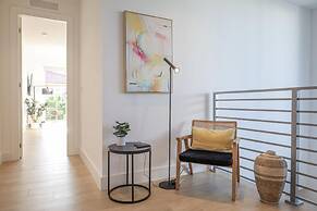 The Modernista 2 - Large Townhome With Pool