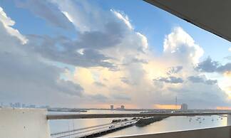 Bella Vista - Water Views Pool and Parking