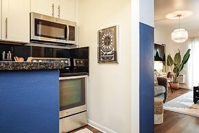 Bella Vista - Water Views Pool and Parking