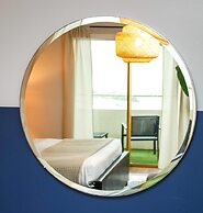 Bella Vista - Water Views Pool and Parking