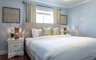 Dockside Daydreams - Canalfront and Pool Oasis