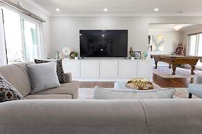 Dockside Daydreams - Canalfront and Pool Oasis