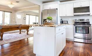 Dockside Daydreams - Canalfront and Pool Oasis