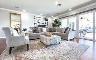 Dockside Daydreams - Canalfront and Pool Oasis