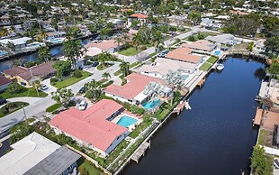 Dockside Daydreams - Canalfront and Pool Oasis