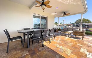 Dockside Daydreams - Canalfront and Pool Oasis