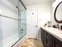 Dockside Daydreams - Canalfront and Pool Oasis