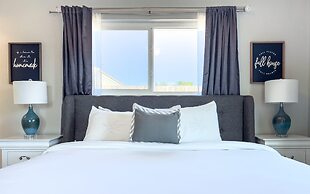 Dockside Daydreams - Canalfront and Pool Oasis