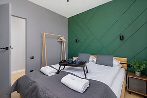 Chełmońskiego by Renters Prestige