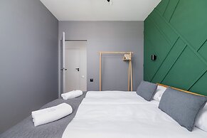 Chełmońskiego by Renters Prestige