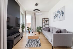 Chełmońskiego by Renters Prestige