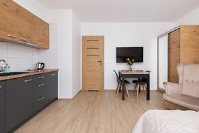 Studio With Terrace Chłapowo by Renters