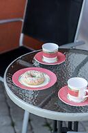 Studio With Terrace Chłapowo by Renters