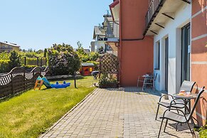 Studio With Terrace Chłapowo by Renters