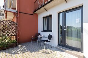 Studio With Terrace Chłapowo by Renters