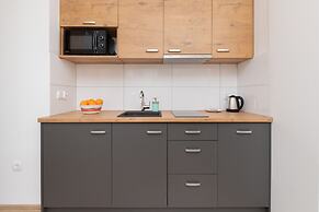 Studio With Terrace Chłapowo by Renters