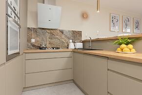 Apartment Srebrna With a View by Renters