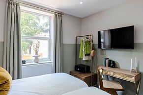 Your Apartment Shepherd's Bush