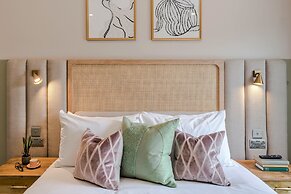 Your Apartment Shepherd's Bush