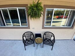 Parkway Motel