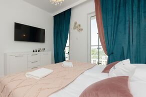 Kasprzaka 29 With 1 Bedroom by Renters