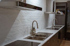 Mackay Adventure Lodge