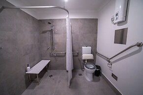 Mackay Adventure Lodge