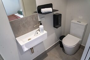 Mackay Adventure Lodge