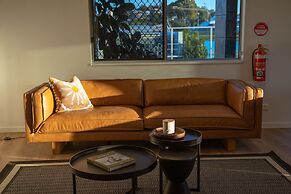 Mackay Adventure Lodge