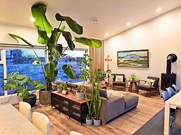 Austurey Lakefront Villa