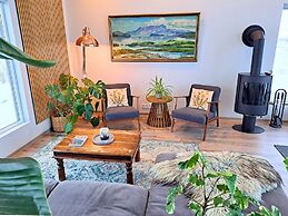 Austurey Lakefront Villa