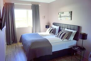 Austurey Lakefront Villa