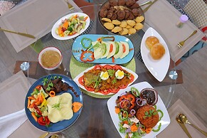 Maya Villa Hotel