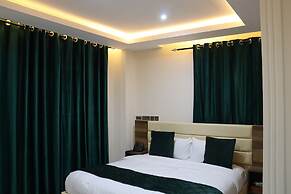 Maya Villa Hotel