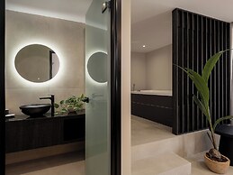 Theta Boutique Hotel