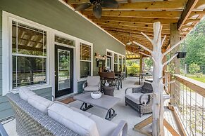 Country Solitude Close To The Beach 3 Bedroom Farmhouse by RedAwning
