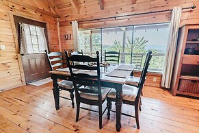 Budro's Bungalow 2 Bedroom Cabin by RedAwning