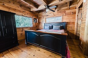 Budro's Bungalow 2 Bedroom Cabin by RedAwning