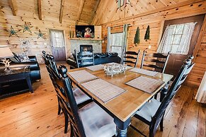 Budro's Bungalow 2 Bedroom Cabin by RedAwning