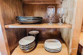 J Willy's Refuge 2 Bedroom Cabin by RedAwning