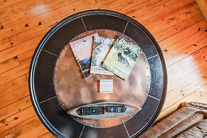 J Willy's Refuge 2 Bedroom Cabin by RedAwning